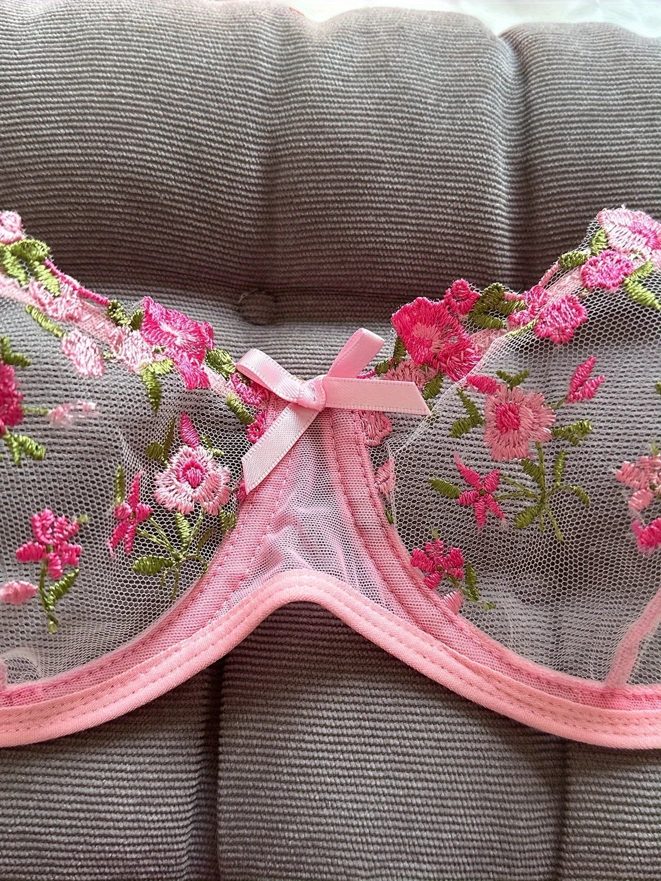 LOLA | Il Set Lingerie che Esalta la Tua Femminilità
