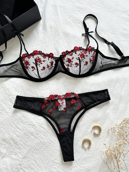 LOLA | Il Set Lingerie che Esalta la Tua Femminilità
