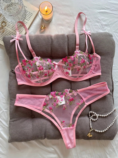 LOLA | Il Set Lingerie che Esalta la Tua Femminilità