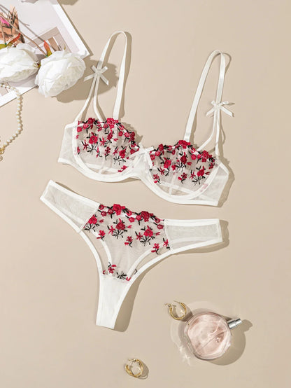 LOLA | Il Set Lingerie che Esalta la Tua Femminilità