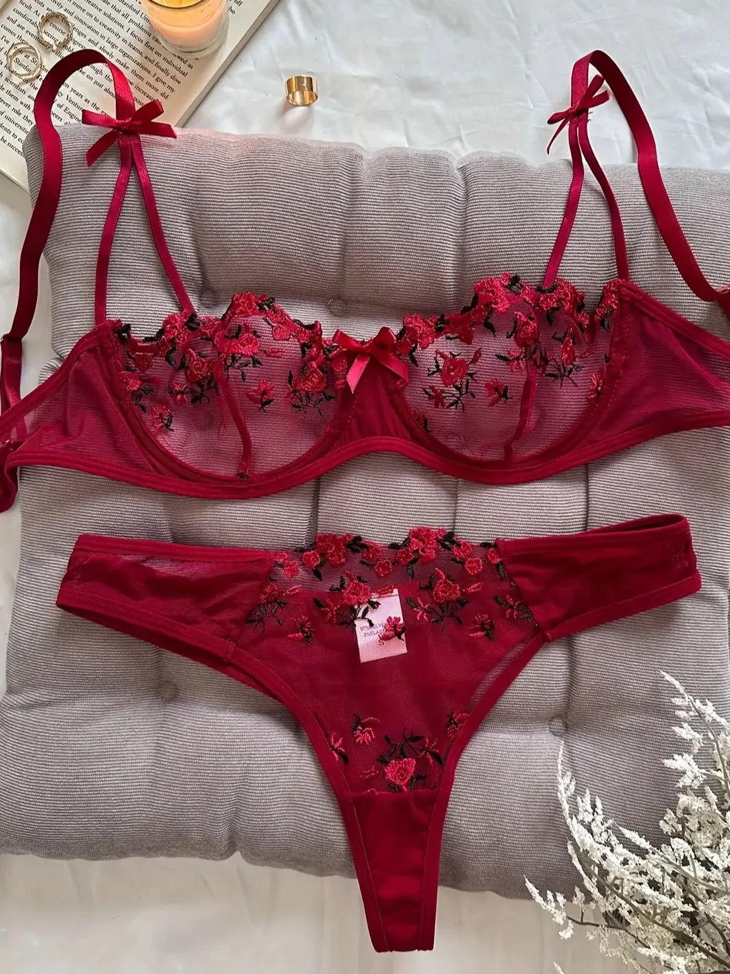 LOLA | Il Set Lingerie che Esalta la Tua Femminilità