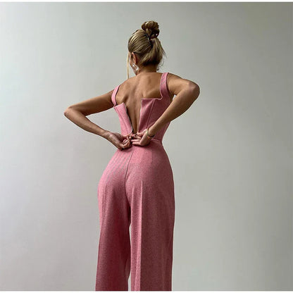Sarah - Stile e Potere in Unico Outfit